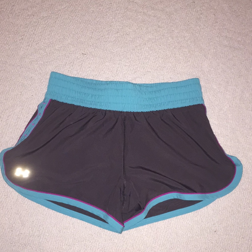 Women’s Under Armour Running Shorts, Heat Gear, S